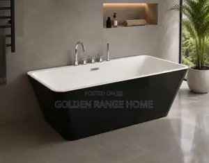 Black and White Acrylic Bathtub With Mixer Tap