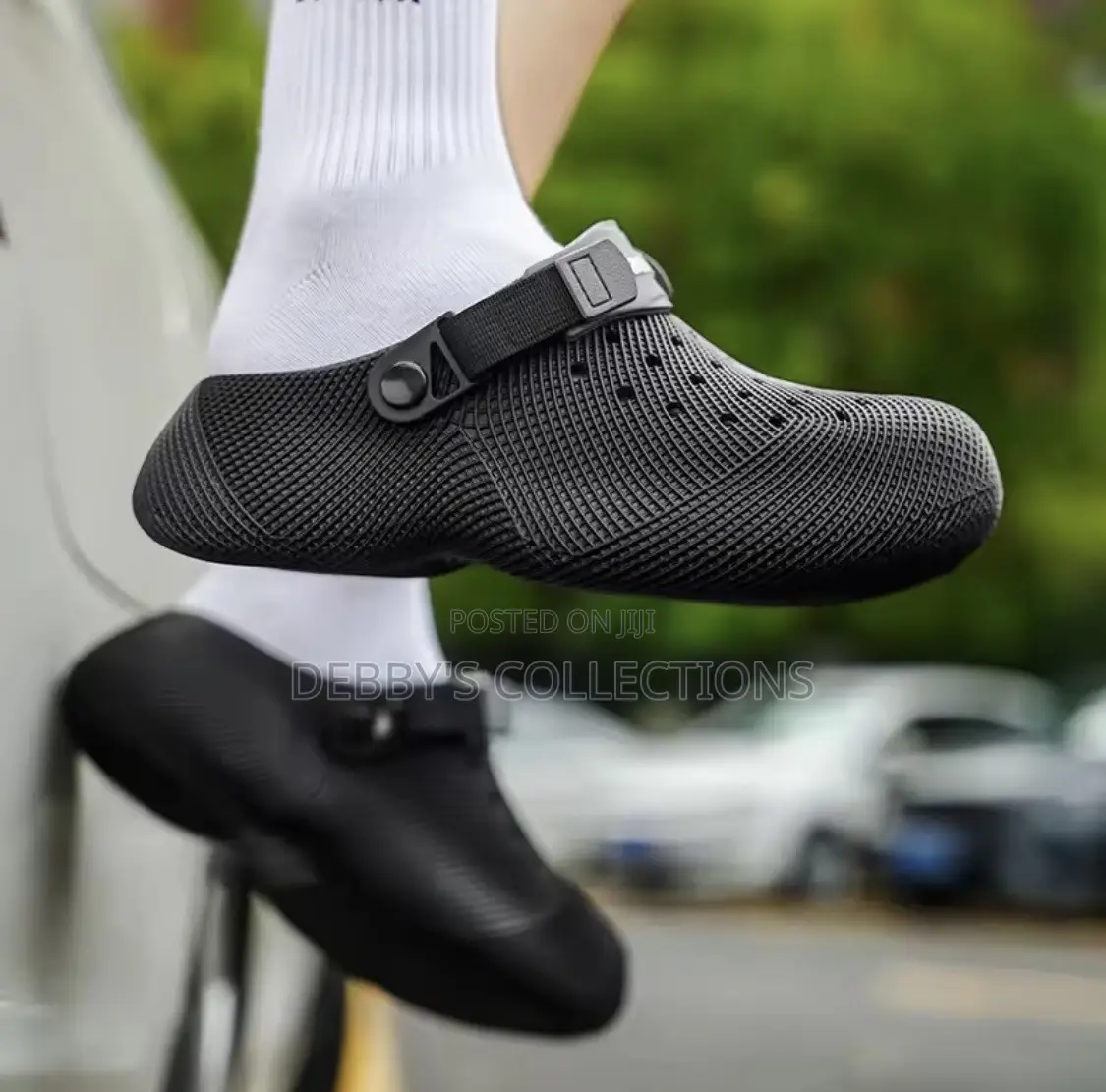 Black Unisex Clogs