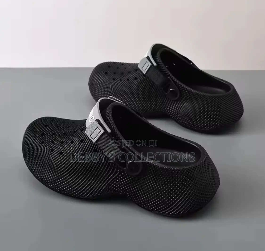 Black Unisex Clogs