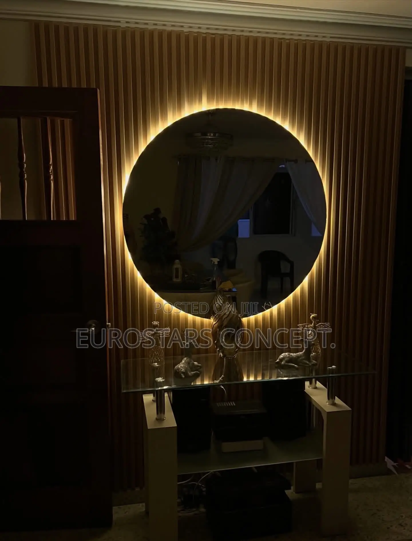 Round Mirror With Back Light
