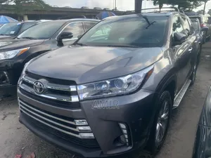 Toyota Highlander Limited 4dr SUV AWD (3.5L 6cyl 6A) 2015 Gray
