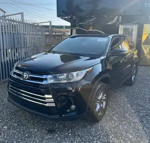 Toyota Highlander Limited 4x4 V6 (3.5L 6cyl 8A) 2017 Black