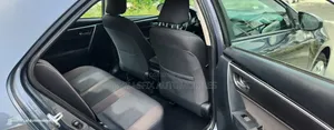 Toyota Corolla LE Eco (1.8L 4cyl 2A) 2019 Gray