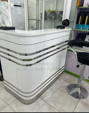 Premium Reception Table
