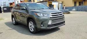 Toyota Highlander XLE 4dr SUV (3.5L 6cyl 6A) 2014 Green