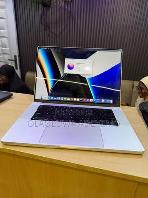 Laptop Apple MacBook Pro 2021 M1 Max 64GB Apple M1 Max SSD 1T