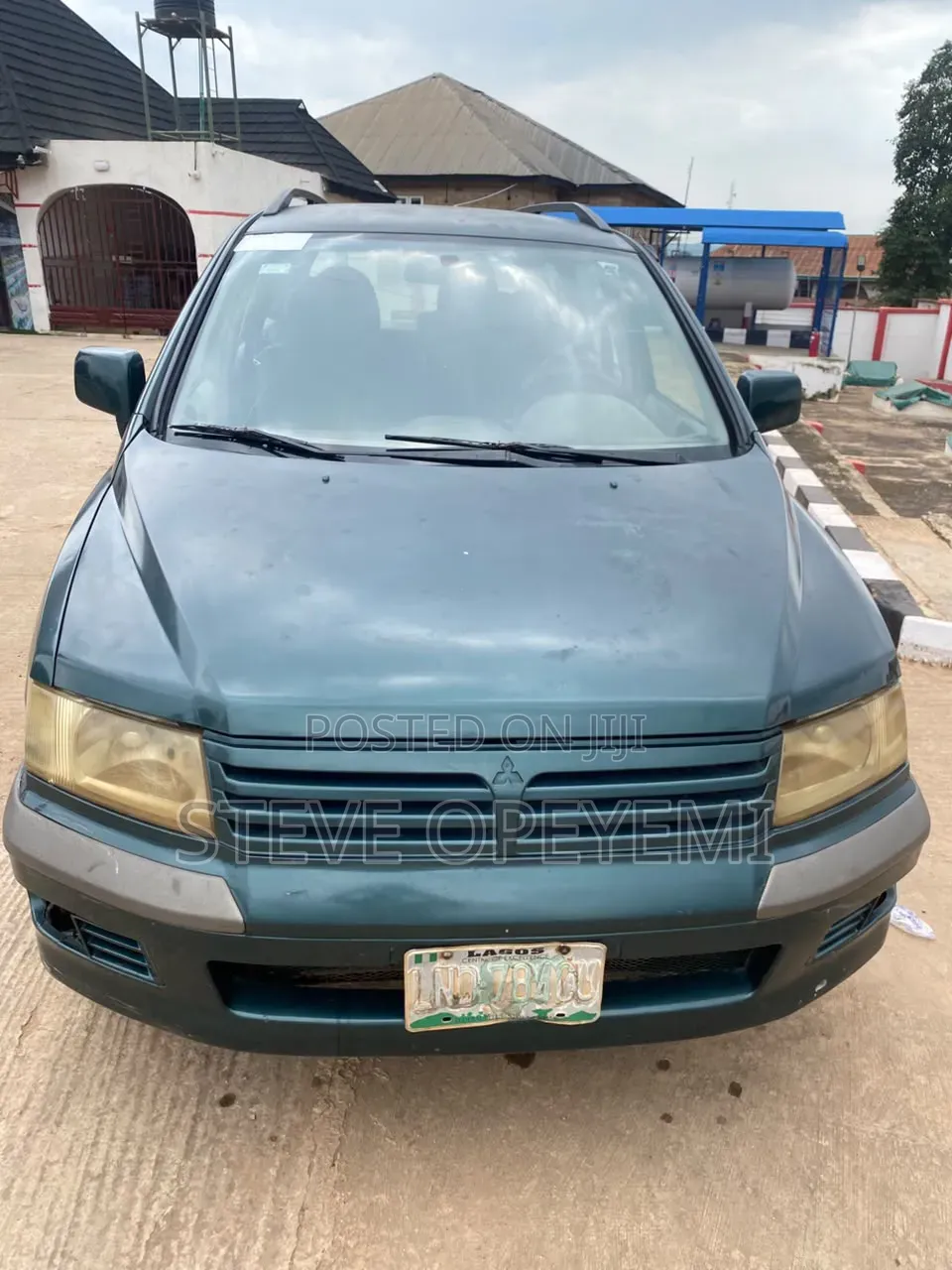 Mitsubishi SpaceWagon 2001 Green