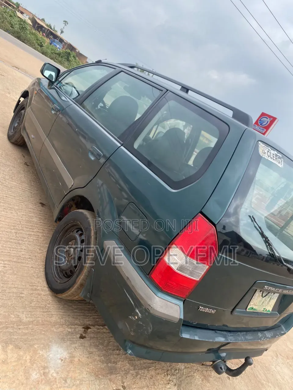 Mitsubishi SpaceWagon 2001 Green