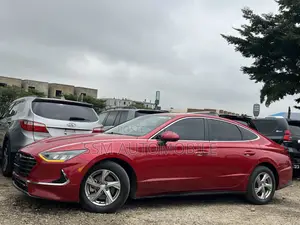 Hyundai Sonata SE 2021 Red