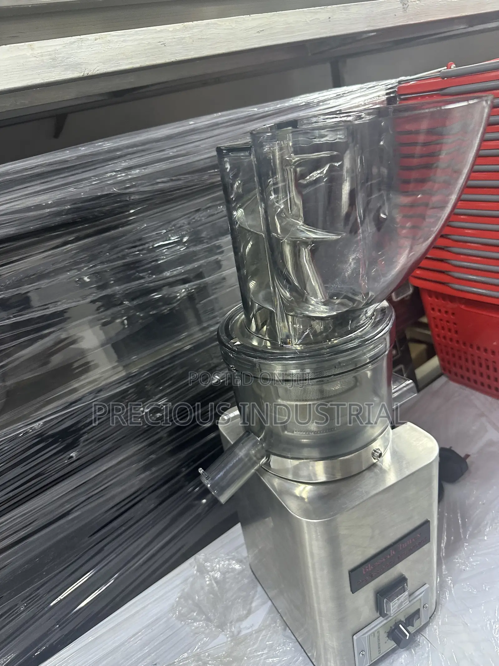 Commercial Juicer