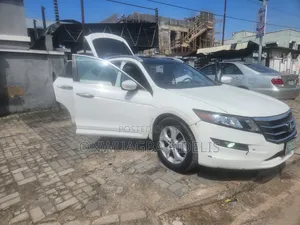 Honda Accord Crosstour 2010 White