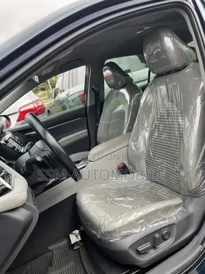Toyota Camry SE FWD (2.5L 4cyl 8AM) 2018 Green