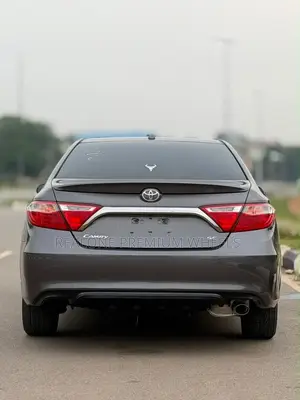 Toyota Camry 2017 Gray