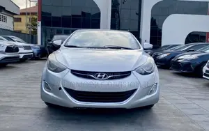 Hyundai Elantra Limited Sedan FWD (1.8L 4cyl 6A) 2013 Silver