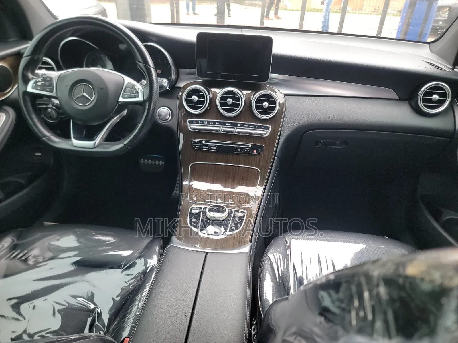 Mercedes-Benz GLC-Class 2019 Red