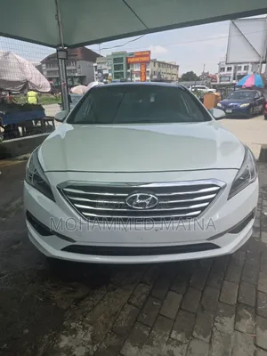 Hyundai Sonata Sport 2.0T Sedan FWD (2.0L 4cyl 6A) 2016 White