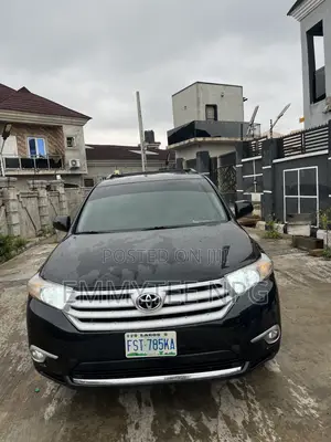 Toyota Highlander 2012 Red