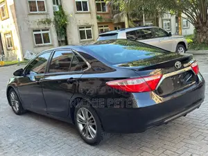 Toyota Camry SE 4dr Sedan (2.5L 4cyl 6A) 2017 Black