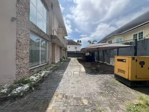 3bdrm Duplex in Lekki Phase 1 for rent