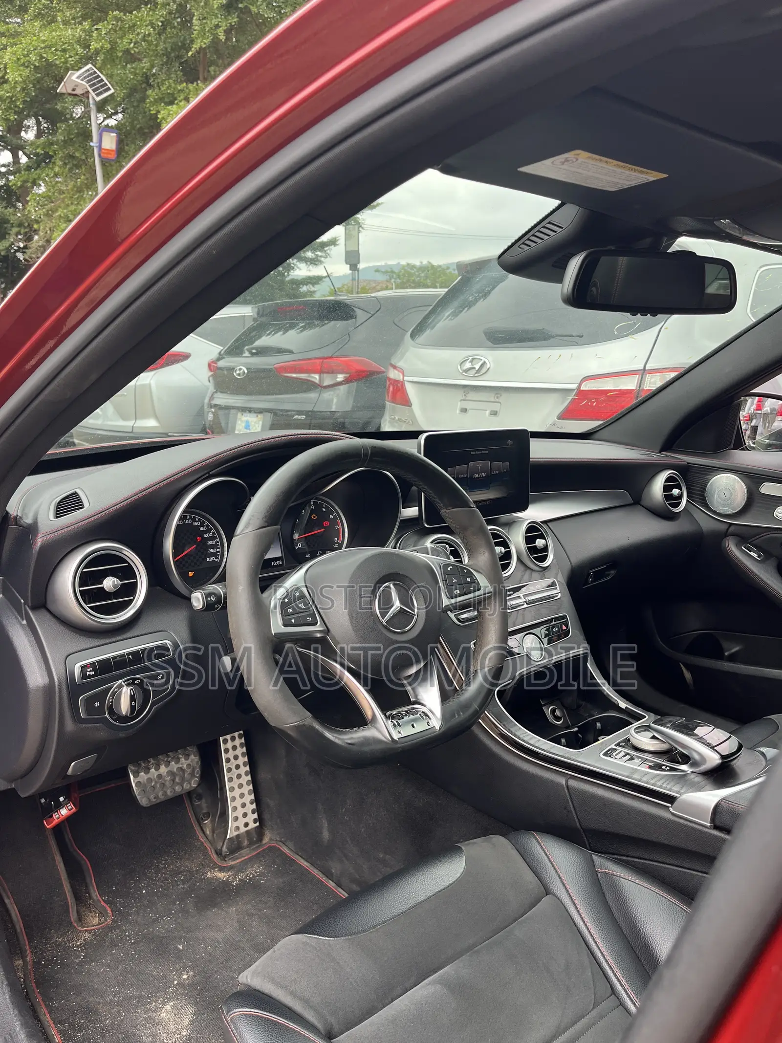 Mercedes-Benz C43 2017 Red