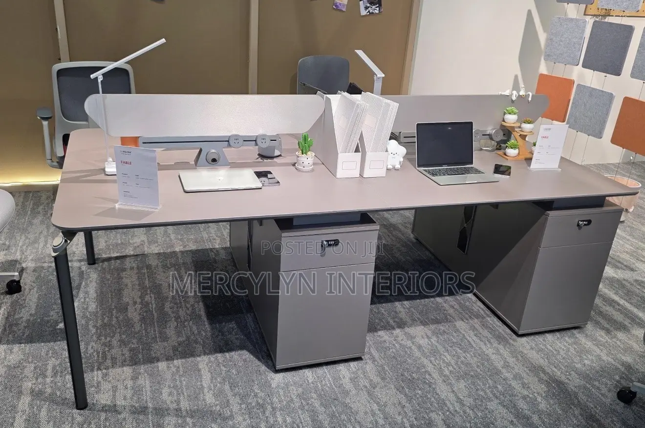 4 Seater Work Station Table
