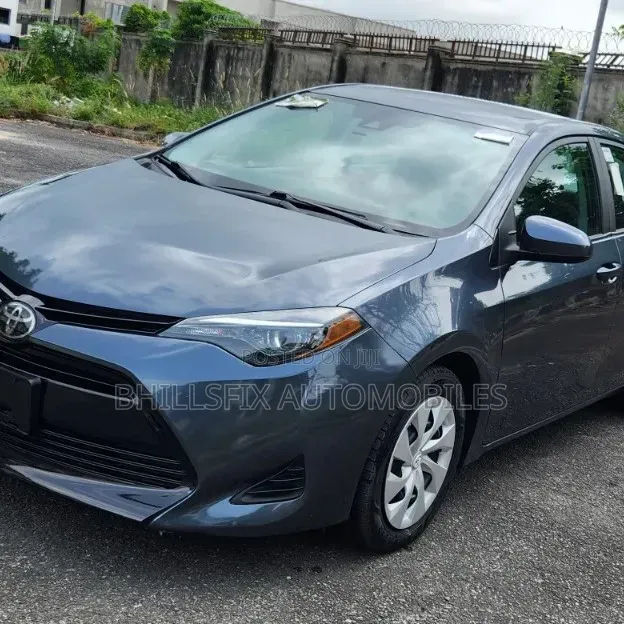 Toyota Corolla LE Eco (1.8L 4cyl 2A) 2019 Gray