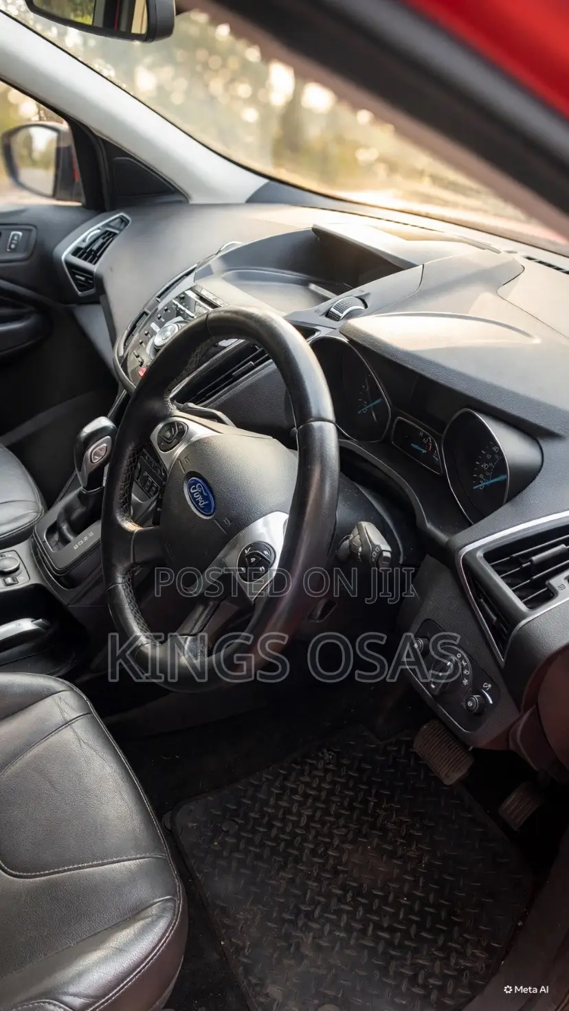 Ford Kuga 2014 Red