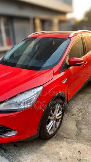 Ford Kuga 2014 Red