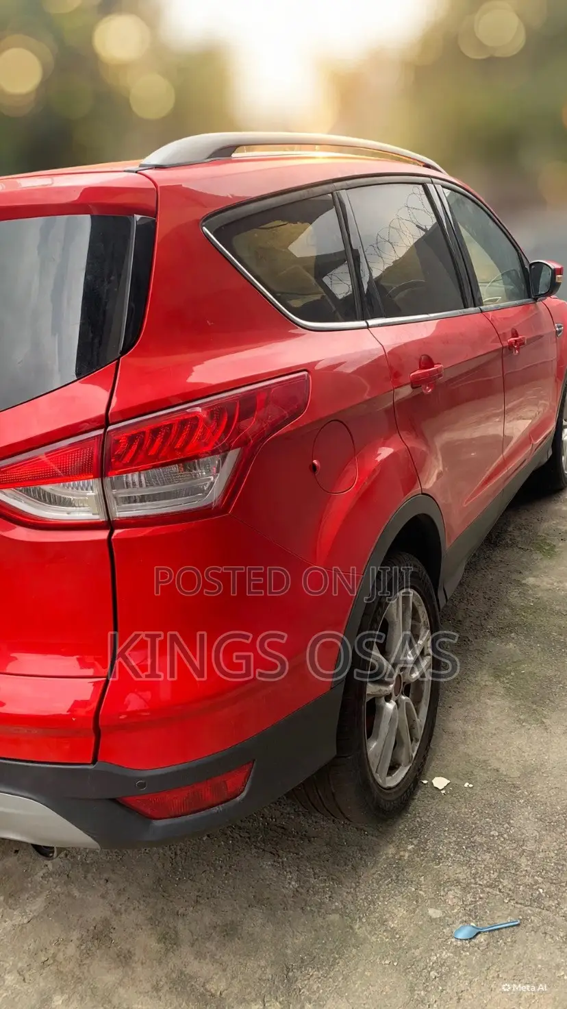 Ford Kuga 2014 Red
