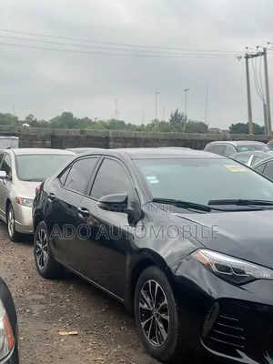 Toyota Corolla 2015 Black