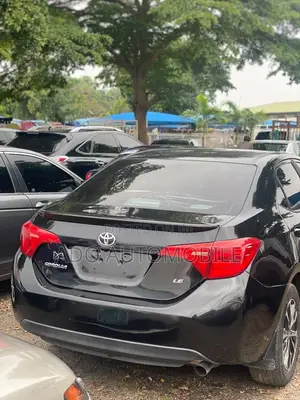 Toyota Corolla 2015 Black