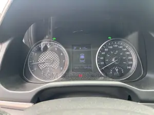 Hyundai Elantra 2019 Silver