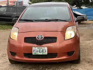 Toyota Yaris 2008 Gold