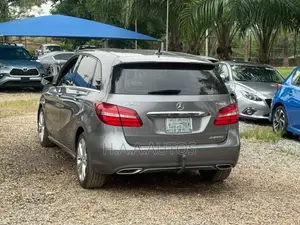 Mercedes-Benz B-Class 2017 Gray