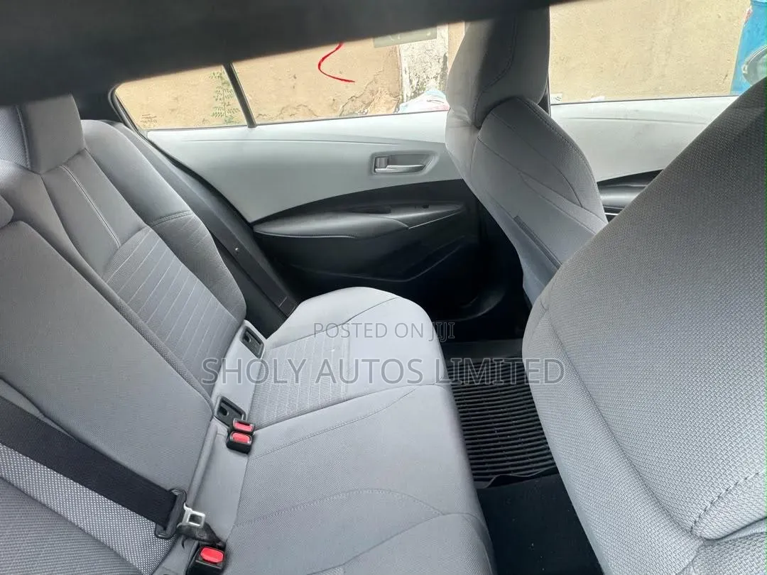 Toyota Corolla SE 2020 Blue