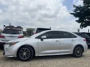 Toyota Corolla LE 2023 Silver