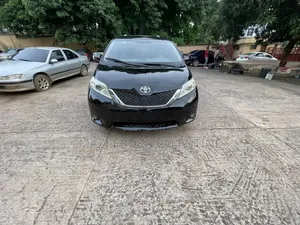 Toyota Sienna 2012 Matt Black