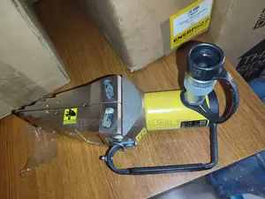 14ton Enerpac FSH-14 Hydraulic Flange Spreader