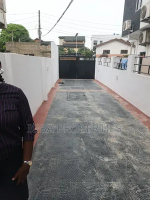 4bdrm Duplex in Ogudu GRA for rent
