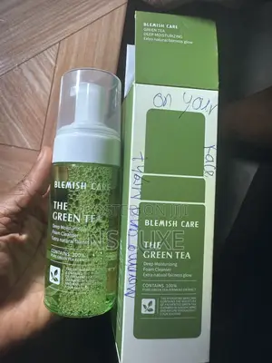 Blemish Care Green Tea Moisturizing Foam Cleanser 120ml