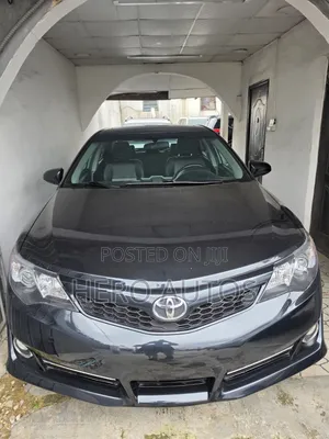 Toyota Camry SE 4dr Sedan (2.5L 4cyl 6A) 2013 Blue