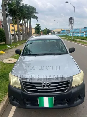 Toyota Hilux 2015 Gray