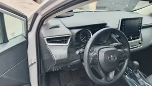 Toyota Corolla LE 2021 Silver