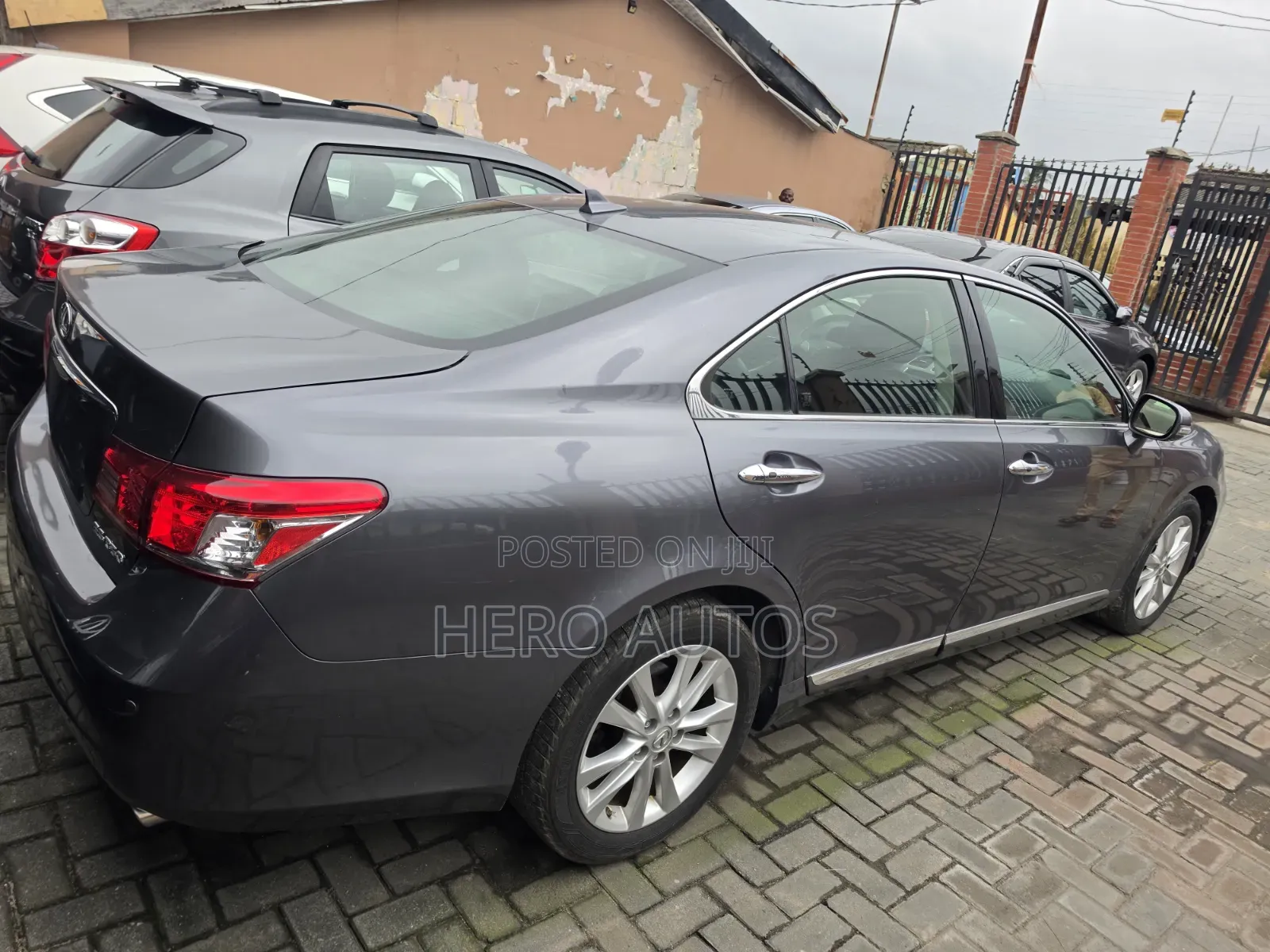 Lexus ES 350 2011 Gray