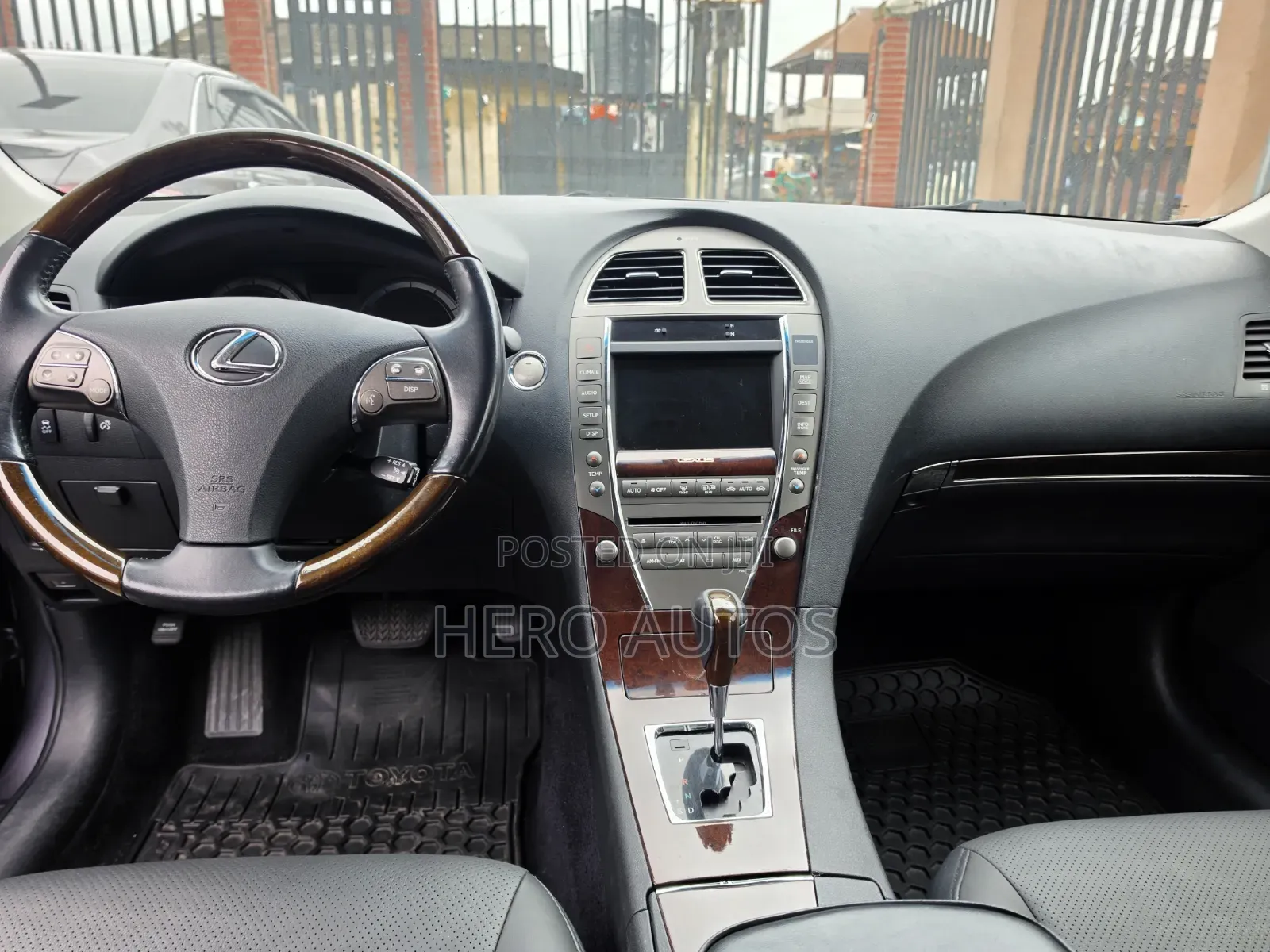 Lexus ES 350 2011 Gray