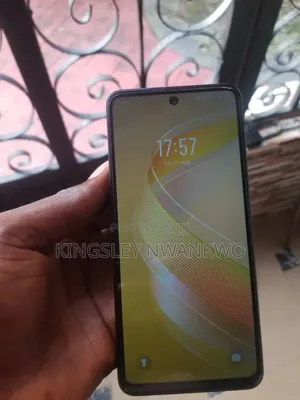 Infinix Smart 8 64 GB