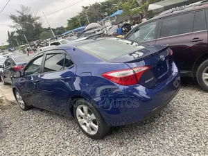Toyota Camry SE 4dr Sedan (2.5L 4cyl 6A) 2015 Blue