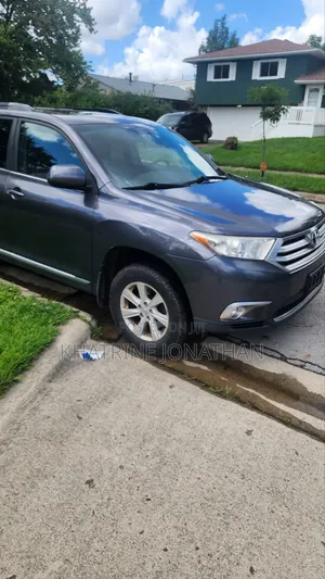 Toyota Highlander 2012 Gray