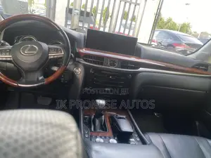 Lexus LX 2017 Black