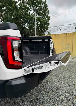 Complete Body Upgrade Toyota Hilux 2017 to 2026/2027 Model